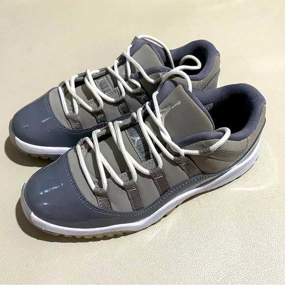 Air Jordan 11 Retro Low Cool Grey Sz 3Y 505835 003 Sneakers - Picture 2 of 16